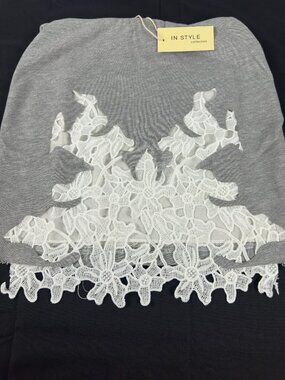 In Style Collection Gray Knit Skirt w/ Lace Trim – S/M/L – NWT Back to School